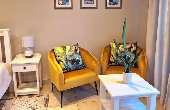 Ivy Place Studio Apartment - Photo 6