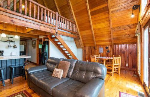 Hot Tub - Haven at the Red - Red River Gorge KY - Foto 13