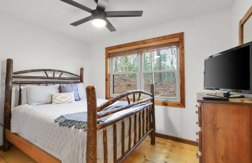 Mountain Views Hot Tub FirePit Close to town - Foto 20