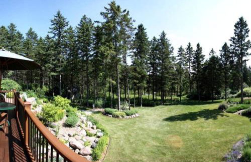 Four-Bedroom Luxury Vacation Rental on 80 Private Acres near Granite Peak, Wisconsin - Foto 27