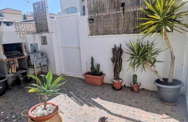 Mediterranean Chill House BBQ & Pools - Foto 12