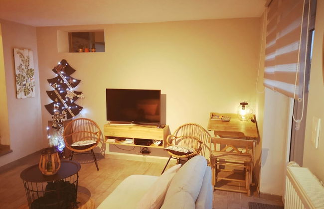 Luxurious Cottage in Aywaille with Sauna & Hot Tub - Photo 17