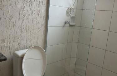 Apto c Ar condicionado Prox Hospital Madrecor, UFU, Sabia Park - Foto 24