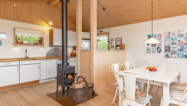 4 Person Holiday Home in Tranekaer - Foto 5, Cocina privada
