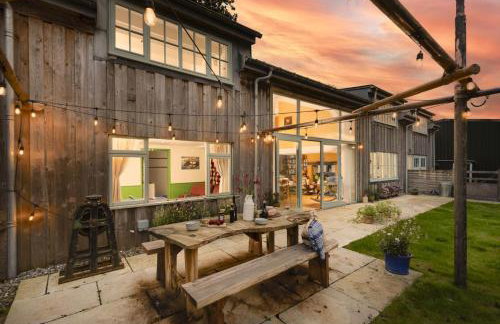 Master Shipwrights House - Great Location - Free WiFi & Parking - Fireplace - Photo 20