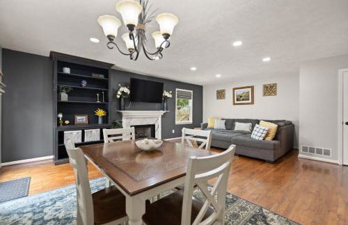 5 Minutes from Hospitals and UK! - Photo 9