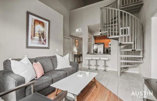 King Beds and Patio Dining in ATX West Campus Gem - Foto 6