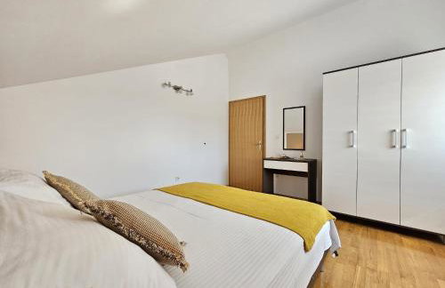 Apartments Roko - Photo 9