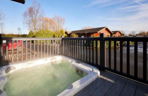 Penny Lodge with Hot Tub - Foto 1