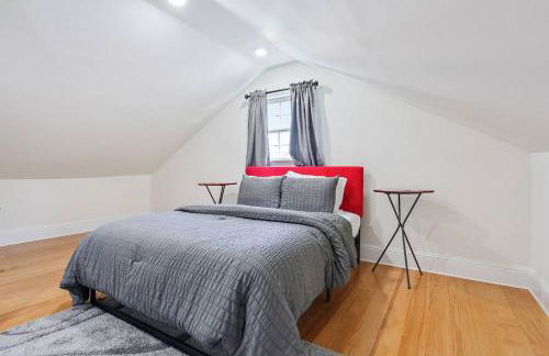 Mid-City Modern Parking Festival Season Stay - Foto 12