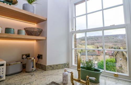 The Reading Room - Photo 11