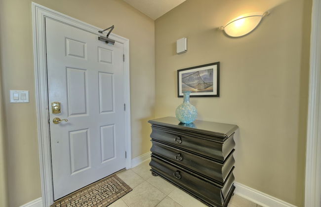 Astonishing Oceanfront Condo with Oversized Balcony to Enjoy Amazing Gulf View - Unit 0204 by RedAwning - Foto 10