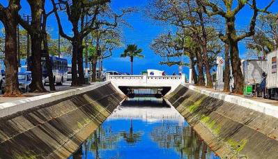 Comfortable Gonzaga Apartament - Em 1 minuto a pé tá na PRAIA Gonzaga em Santos e no Shopping Balneário, 2 ar-condicionados, portaria 24 horas, elevador, 1 vaga carro Gratís, wi-fi Grátis, enxoval Gratuito, PRAIA Santos Gonzaga, Bicicleta disponí - Foto 4