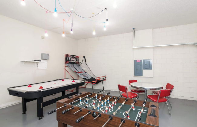 New Ownership 7BR Close to Disney - Foto 30