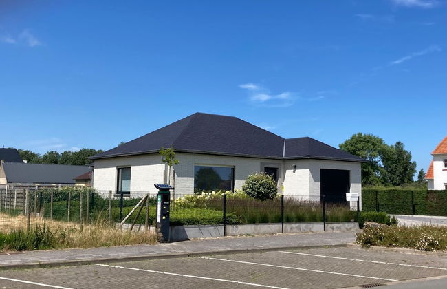 Spacious Bungalow With Garden Near the Beach sea - Photo 34