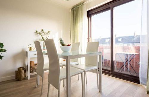 Stylish apartment with balcony, minutes from beach - Foto 11