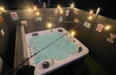 Tigers Wood - 2 bed hot tub lodge with free golf, NO BUGGY - Foto 3