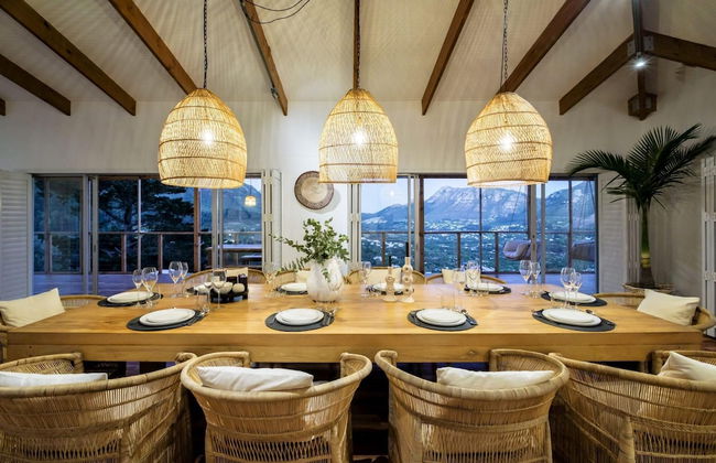 Immaculate Villa W Breathtaking Views Mountain View Villa - Photo 9