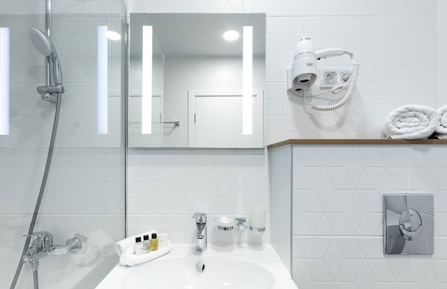 Valo Hotel City - Photo 35