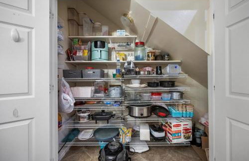 Waterfront & Pet-friendly 3-Acre Home with fire-pit - Photo 11