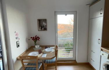 Elegant retreat with mountain panorama and tranquility - Foto 27