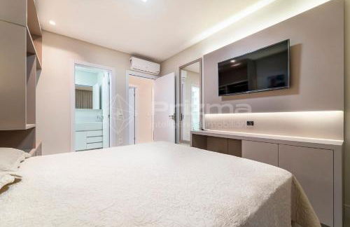 306 Bl 03 - WaldGarten Bombinhas - 50 m do Mar e Frente Avenida - Condomínio de Alto Padrão - Piscina - Academia - Salão de jogos - Foto 16