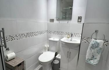 Bright, first floor, one bedroom flat in Wimborne - Photo 4