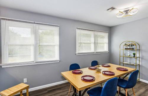 King, Gazebo & Private HotTub~ WestWichita - Photo 21