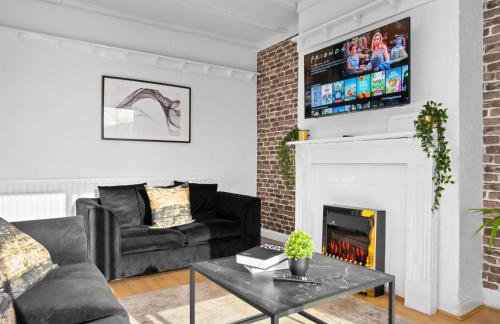 Stylish Four Bed House - 7 Guests - Garden - Parking - Netflix 802W - Foto 1