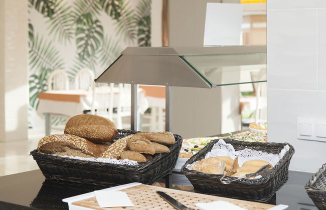 Palm Garden Apartments - Photo 26