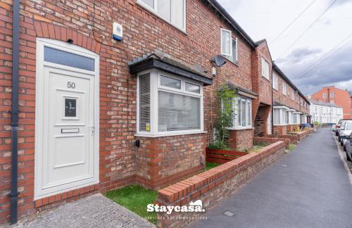 Spacious 2BR Home w Garden 2-Min Walk to Town - Foto 19