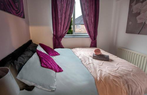 Stylish 3 bedroom Wigan House sleeps 7 - Foto 24