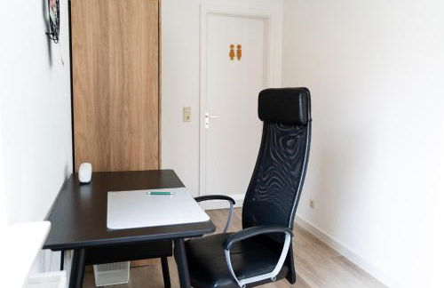 LuBu Stay Central, Cozy, with Workspace and Parking - Foto 7