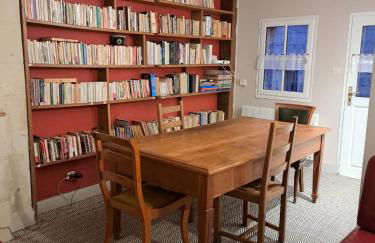 La Maison du Donjon - Gites de 8 personnes, parking privé avec jardin terrasse - Foto 59