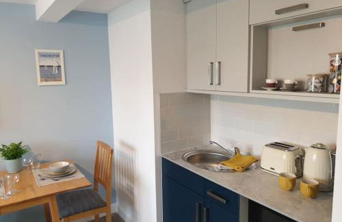 The Studio - Photo 4