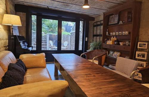 In city center and next to the train station - Foto 9