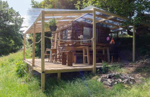 Wood Cabin & 4 Large Bell Tents - Hapus Hideaway - Foto 10