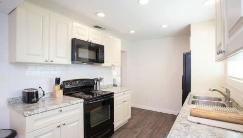 Bright, Immaculate and Cozy Coastal Cottage in Ozona - Foto 3