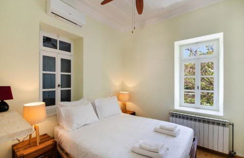 AV Suites - Maria - Photo 25