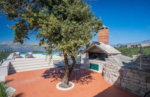 Olive Park House Brač - Photo 38