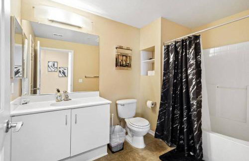 Luxury 2BR/2BA! 5 MIN to Disney! - Photo 21