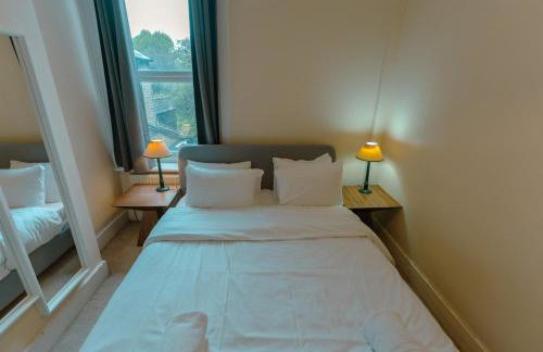 HARU RESIDENCE, Close to Tower Bridge, 6 bed House can sleep up to 16 peo - Foto 11