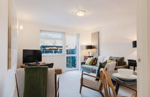 Corner House - Bright 2 Bed in Cheltenham - Photo 65