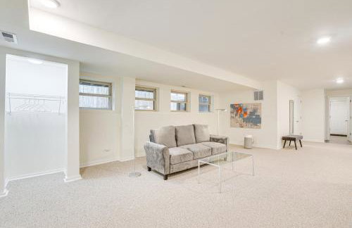 Walk to Lake Michigan Chicago Apt with Yard - Photo 5