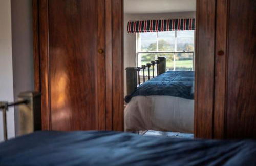 Georgian Country House -Panoramic Views -Sleeps 12 - Photo 59