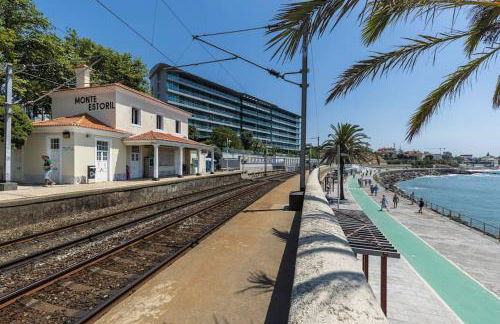 Monte Estoril Train Station - Seaside Apartment - Photo 19
