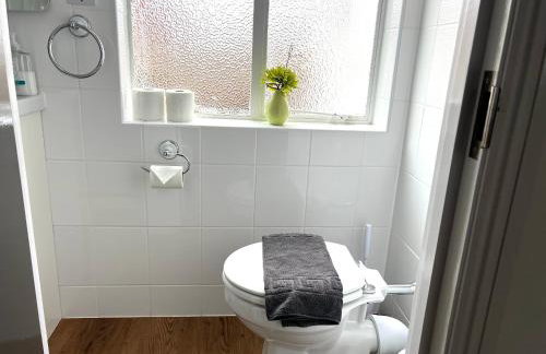 Large Family-Friendly 2BD Glastonbury Retreat, Sleeps 5 - Foto 24