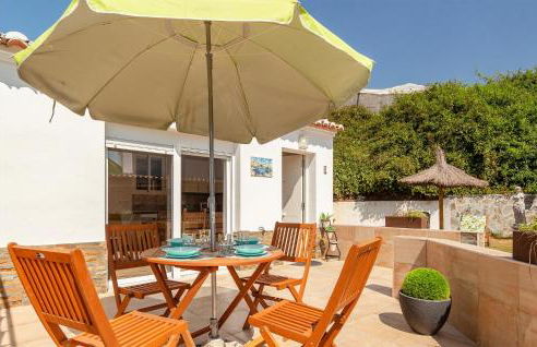 Gorgeous Home In Mezquitilla With Wifi - Photo 6