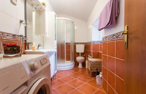 Captain's Villa with Swimming Pool - Photo 35