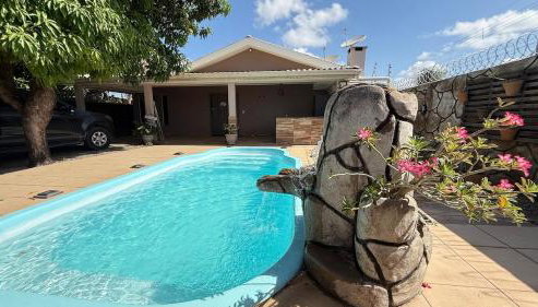 Casa ampla e confortável próxima ao shopping pátio - Foto 2